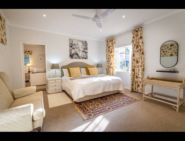 3 BEDROOM FREEHOLD FOR SALE IN UNDERBERG